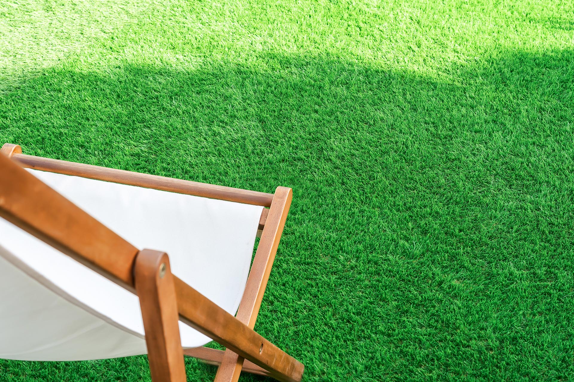 Guida all’arredo giardino: materiali a confronto